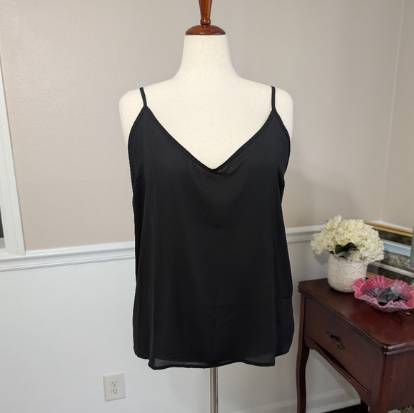 3/$30 NWT Eloquii Black V-neck Cami - Picture 3 of 8